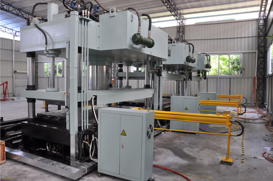 全自動(dòng)熱壓成型液壓機(jī)生產(chǎn)線